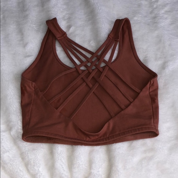 3 crop-tops - Picture 4 of 4